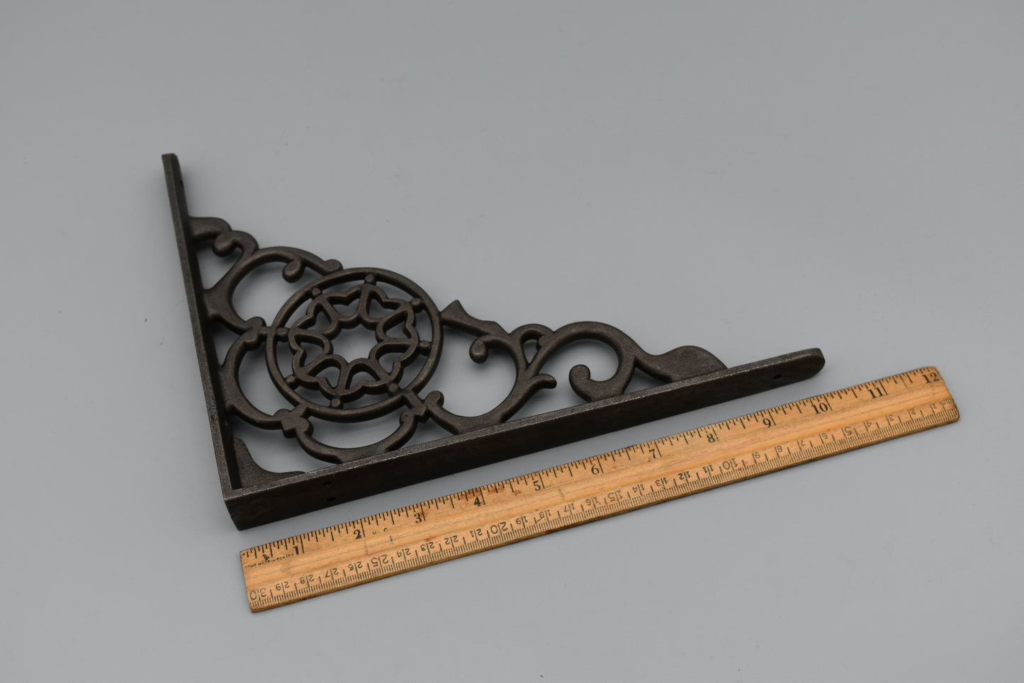 Cobweb Bracket - 4 sizes