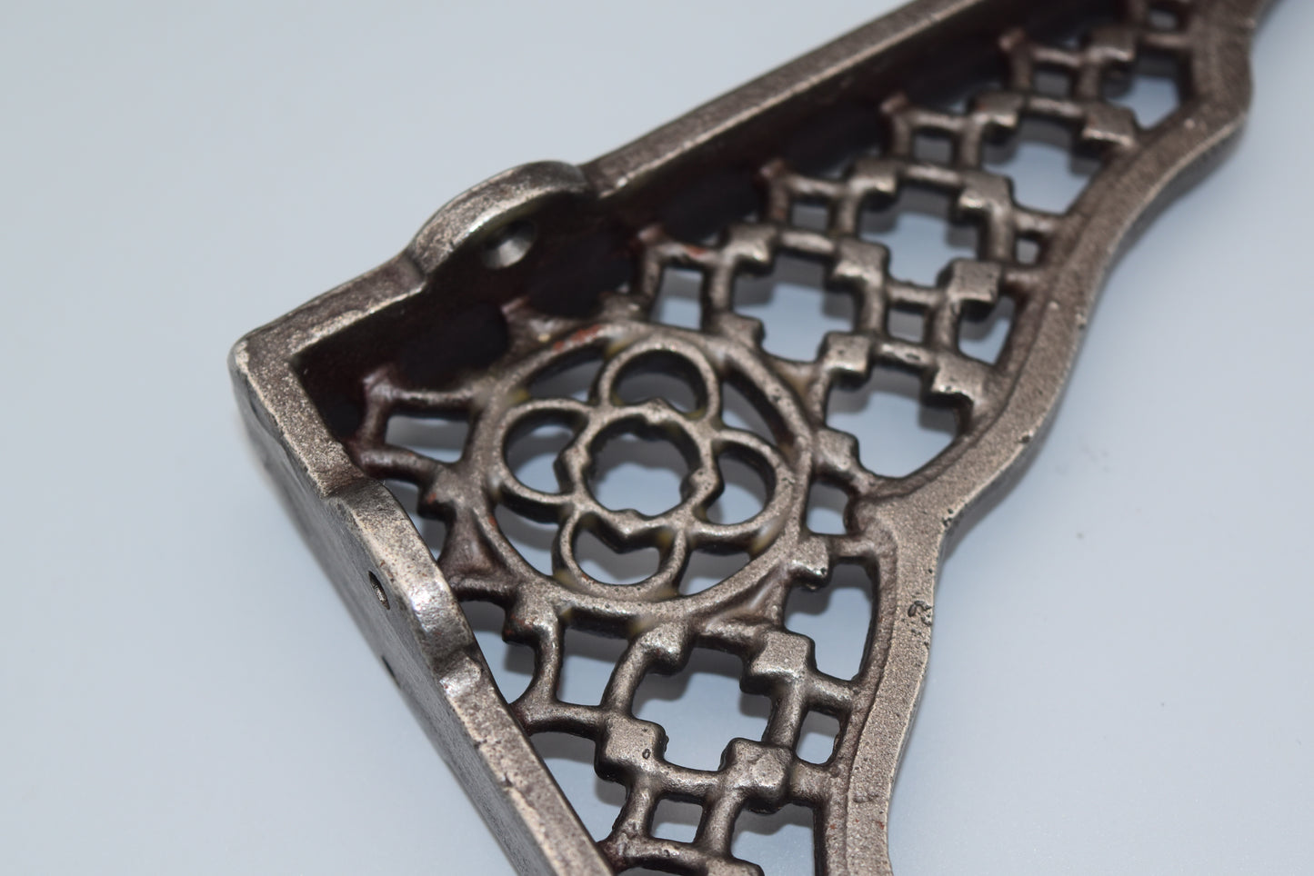 Jali-Lattice Bracket 7" x 8.5"