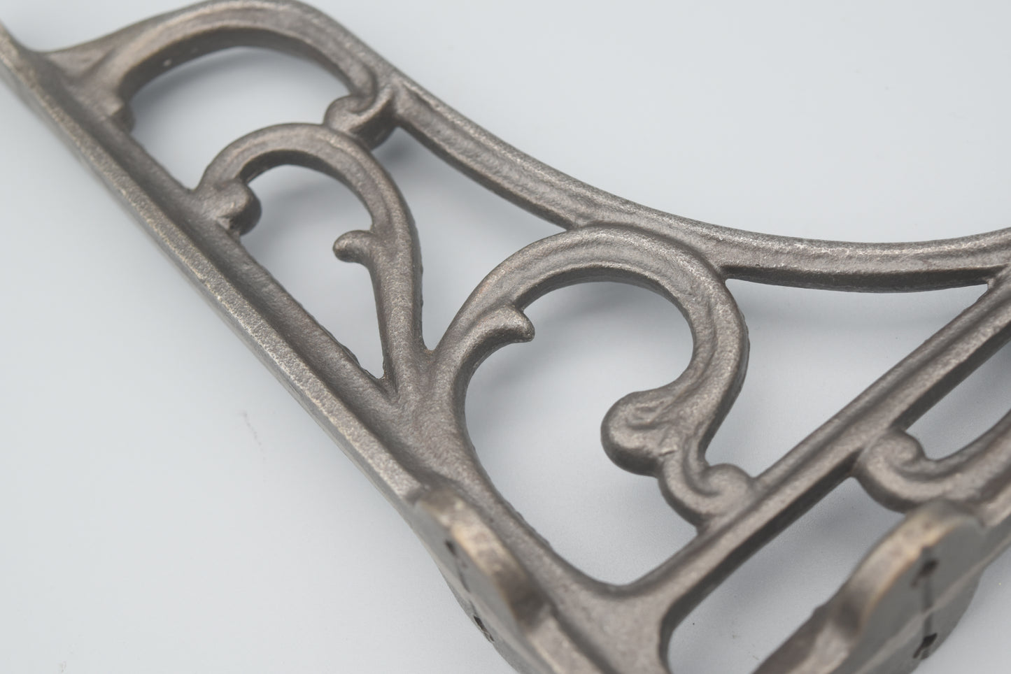 Heritage Antique Iron Bracket - 6 Sizes