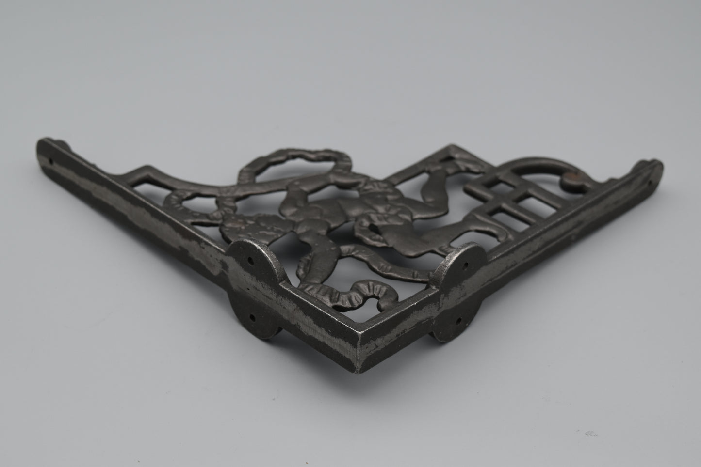 Cherub Shelf Bracket - Antique Iron - 9.5” x 9.5”