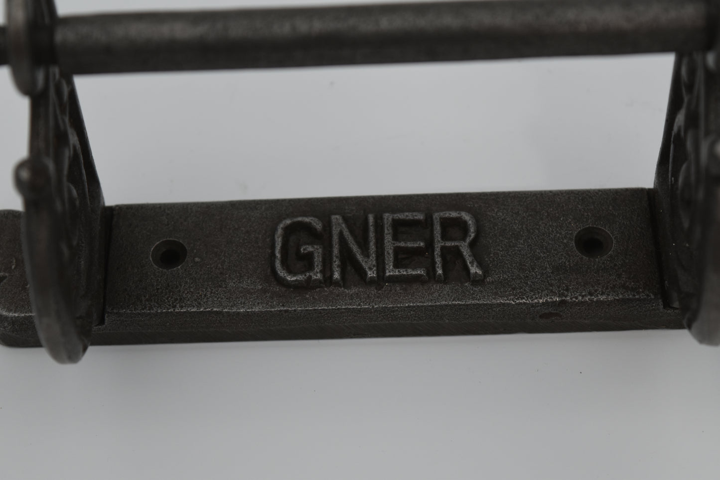The 'GNER' Back Vintage - Toilet Paper Holder - Antique iron finish