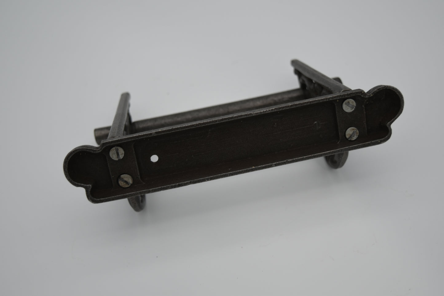 The 'GNER' Back Vintage - Toilet Paper Holder - Antique iron finish