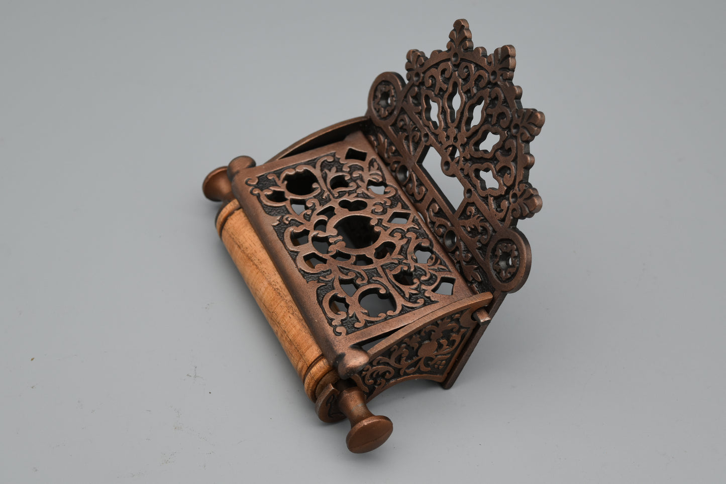 Victorian with Lid Antique Copper - Toilet Paper Holder