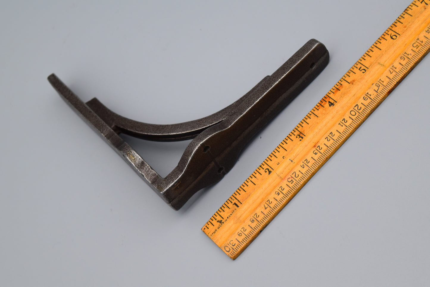 The Gallows - 4", 5", 6", 7', 8" Cast Iron Heavy-Duty Shelf Bracket with radiator lugs