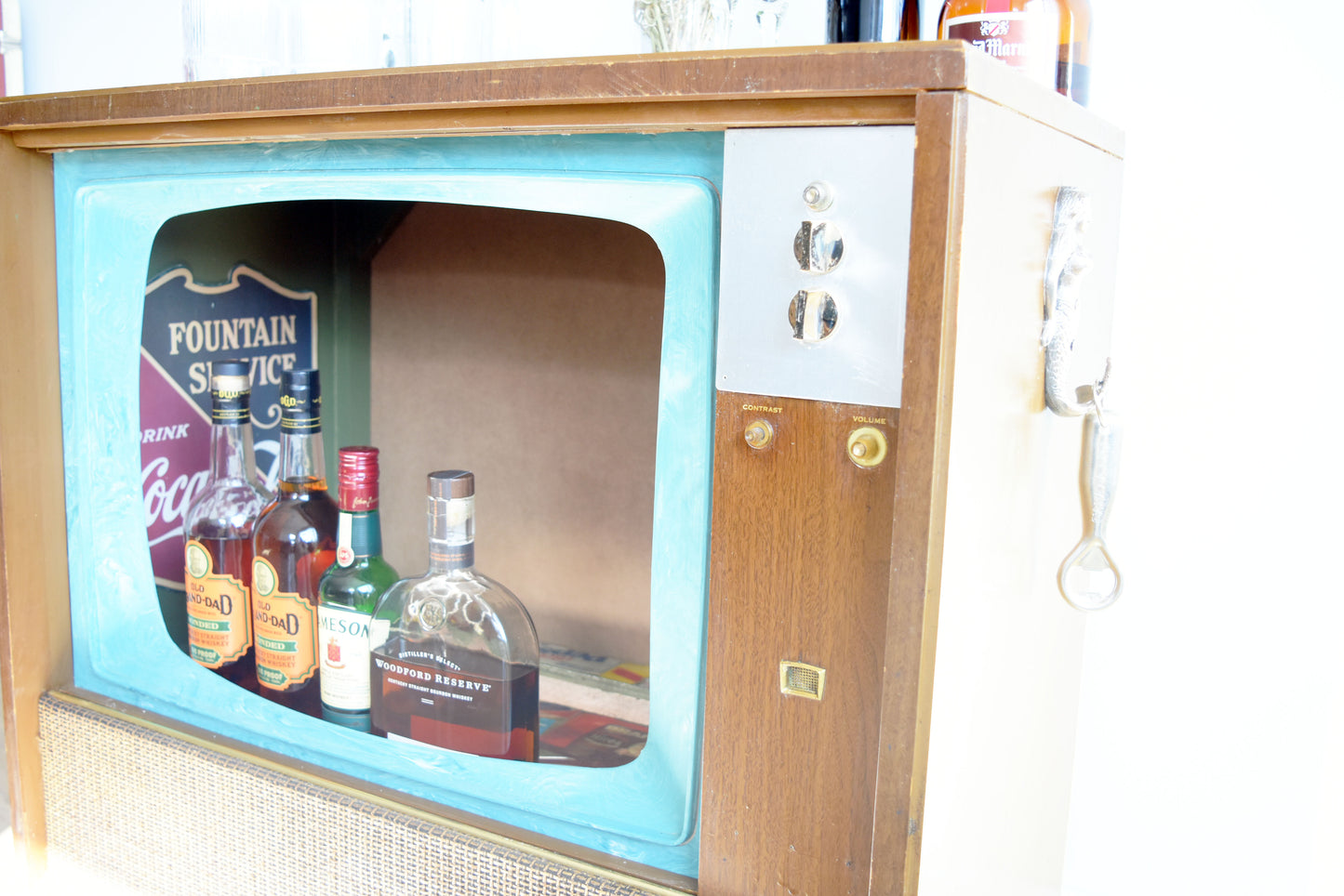 TV Bar