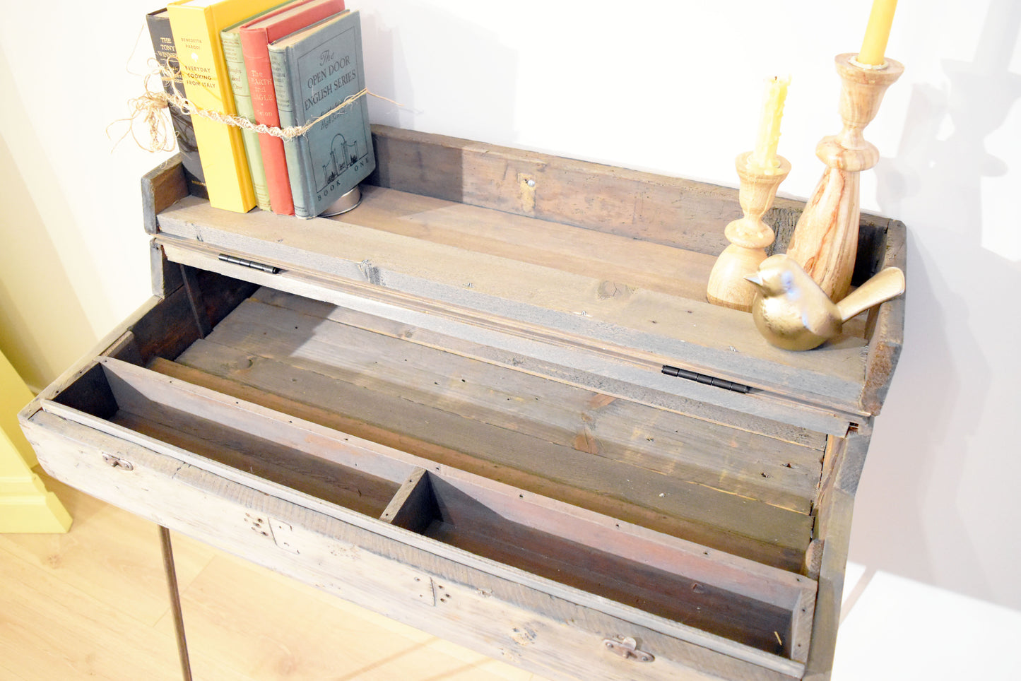 ToolBox Table