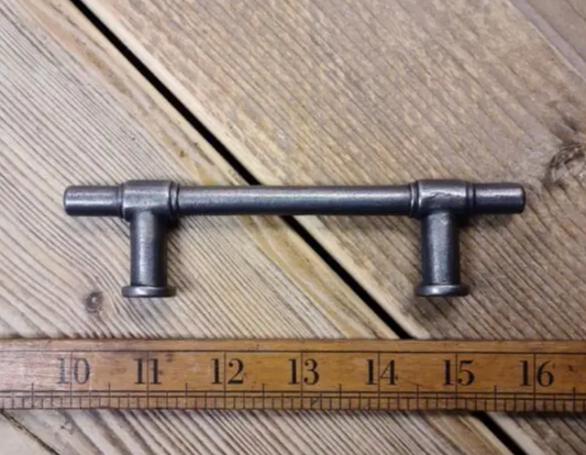 Bar Handle Cast Antique Iron KETTLEWELL 6 inches