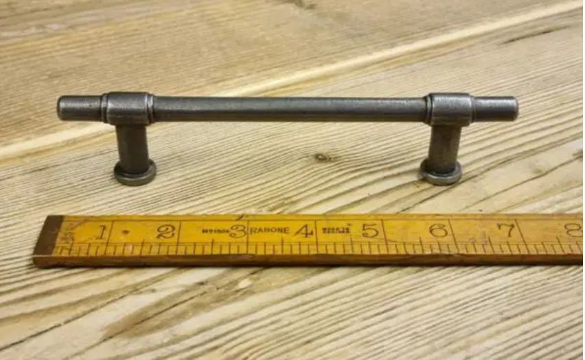 Bar Handle Cast Antique Iron KETTLEWELL 7 inches