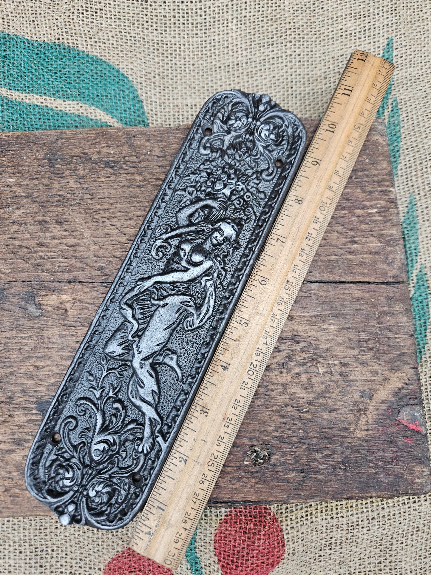 Door Push Plate - Figurine