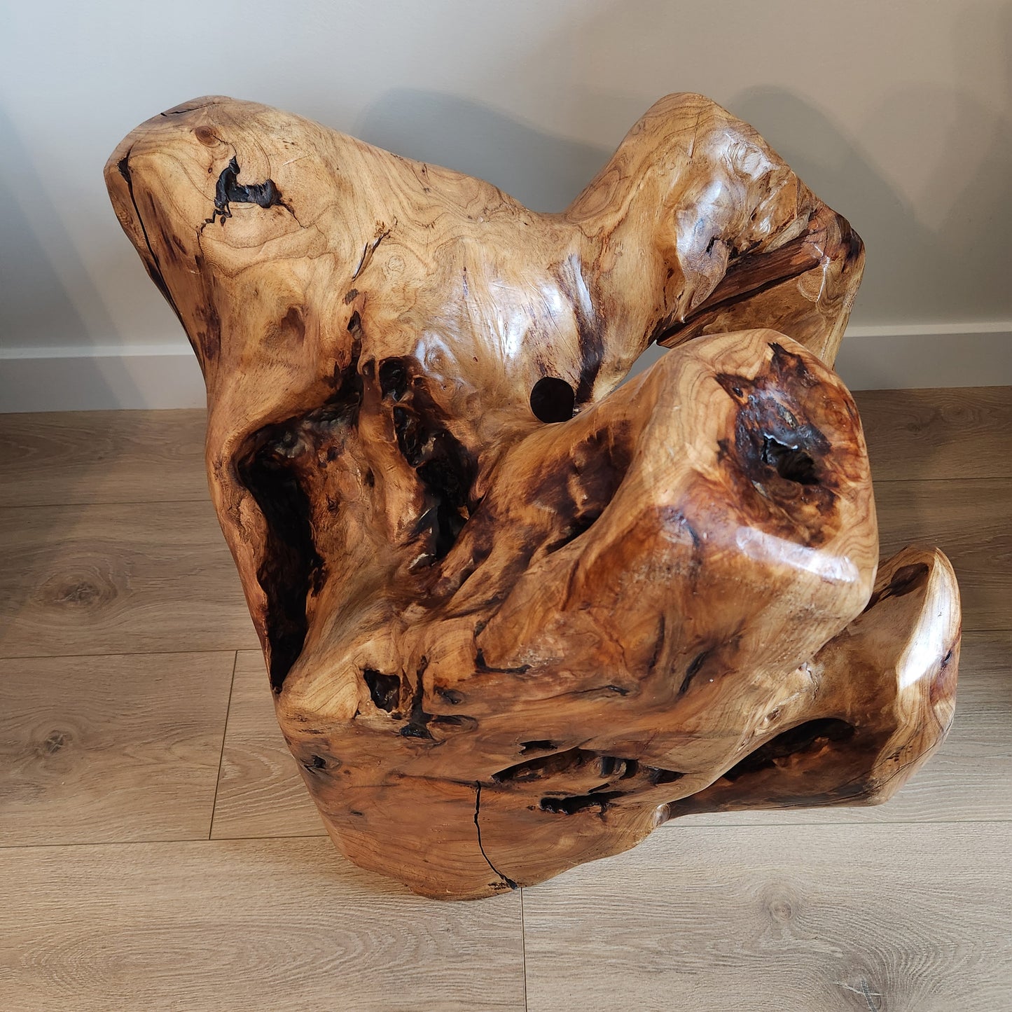 Reclaimed Wood Wine Bottle Holder - 8 bottles