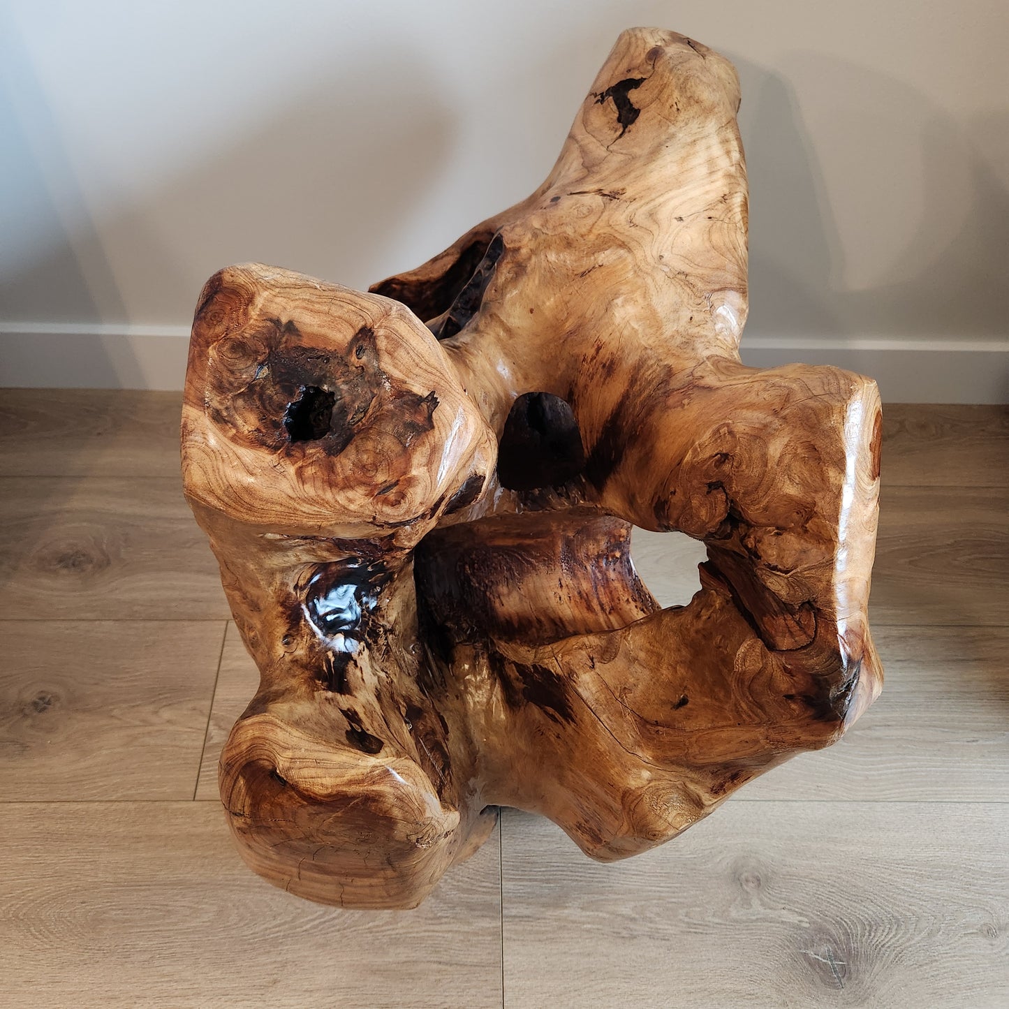 Reclaimed Wood Wine Bottle Holder - 8 bottles