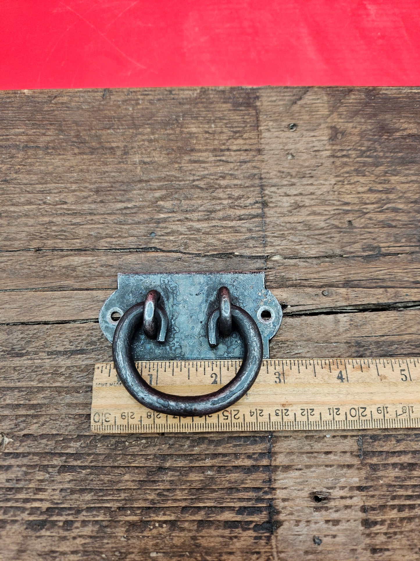 Kubek Style Lifting Handle