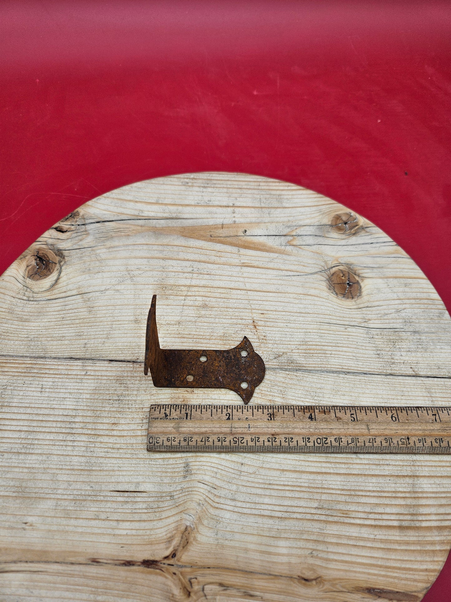 Butterfly Corner Strap Rusted Finish