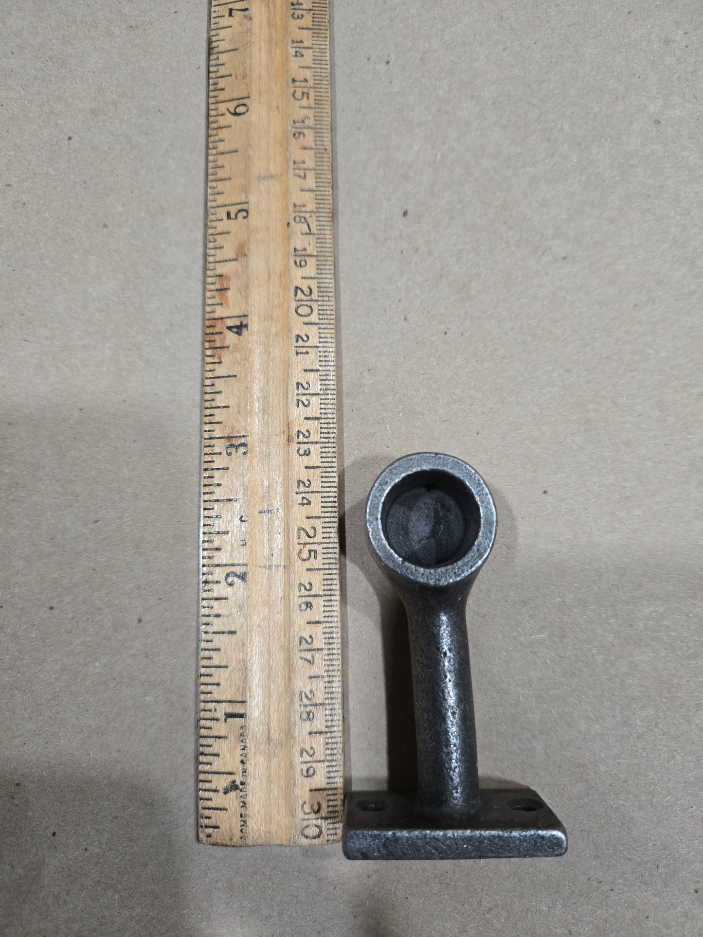 Stand Off Rail End Support For Rod / Rail small (rectangular end 2.5 ") or large (round end 3.5")