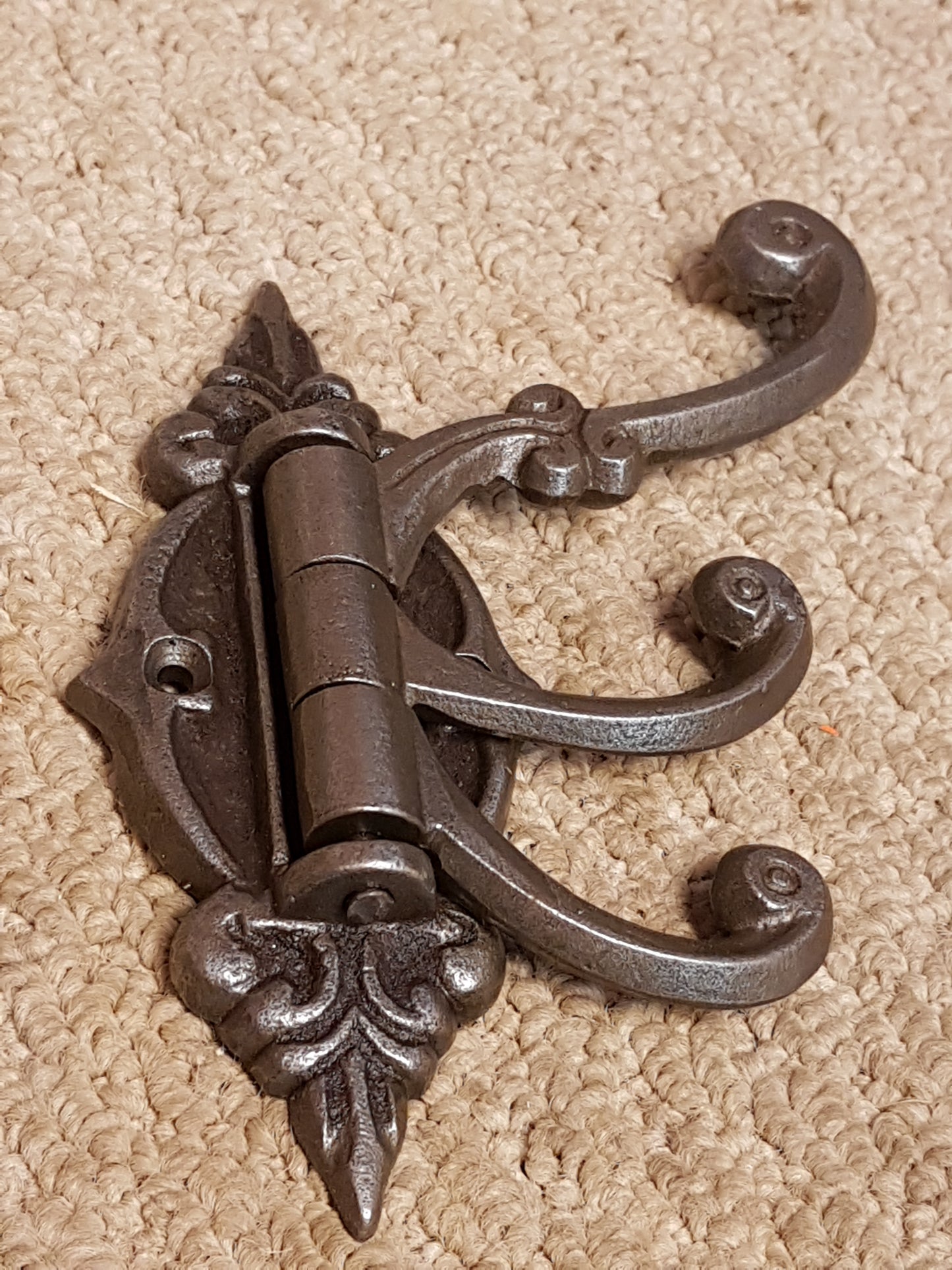 Alexandra triple swivel hooks (wall Mount)