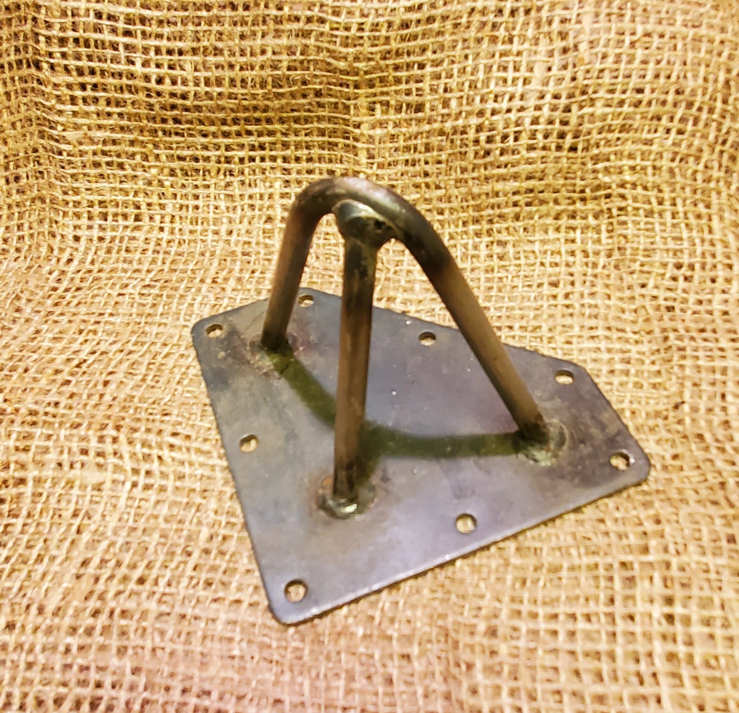 Hairpin Leg Support 4" Antique Iron 3 prong - Spearhead Collection - Hairpin Legs - Hairpin Legs, Hardware