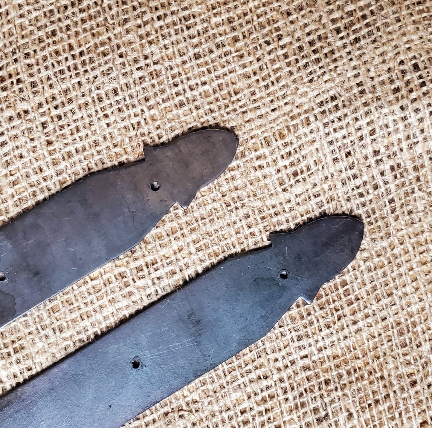 Strap Hinge Arrowhead Oil-Black 9"