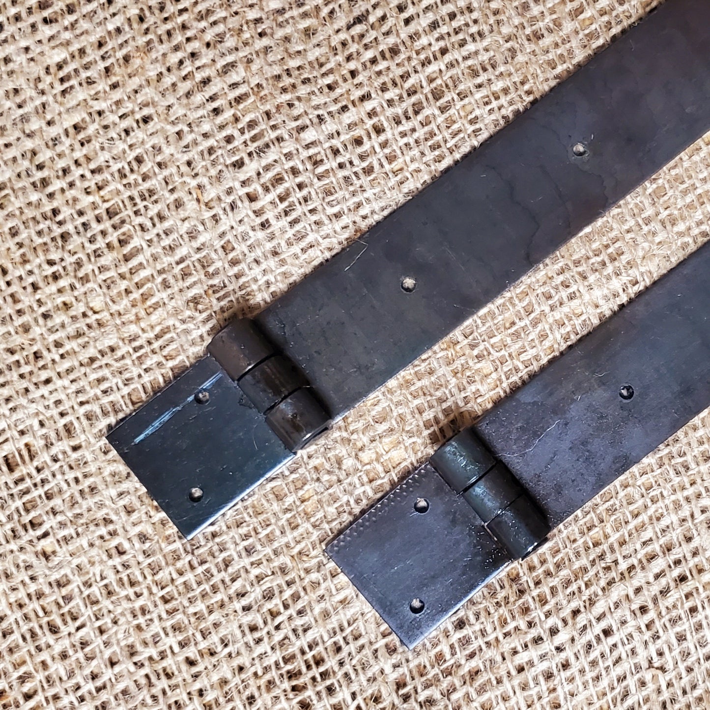 Strap Hinge Arrowhead Oil-Black 9"