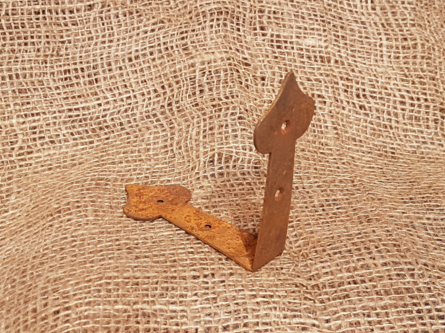 Spearhead Corner Strap - 4" x 4" 1" Rusted Finish - Spearhead Collection - Corner Protectors - Corner Strap, Rusted Finish