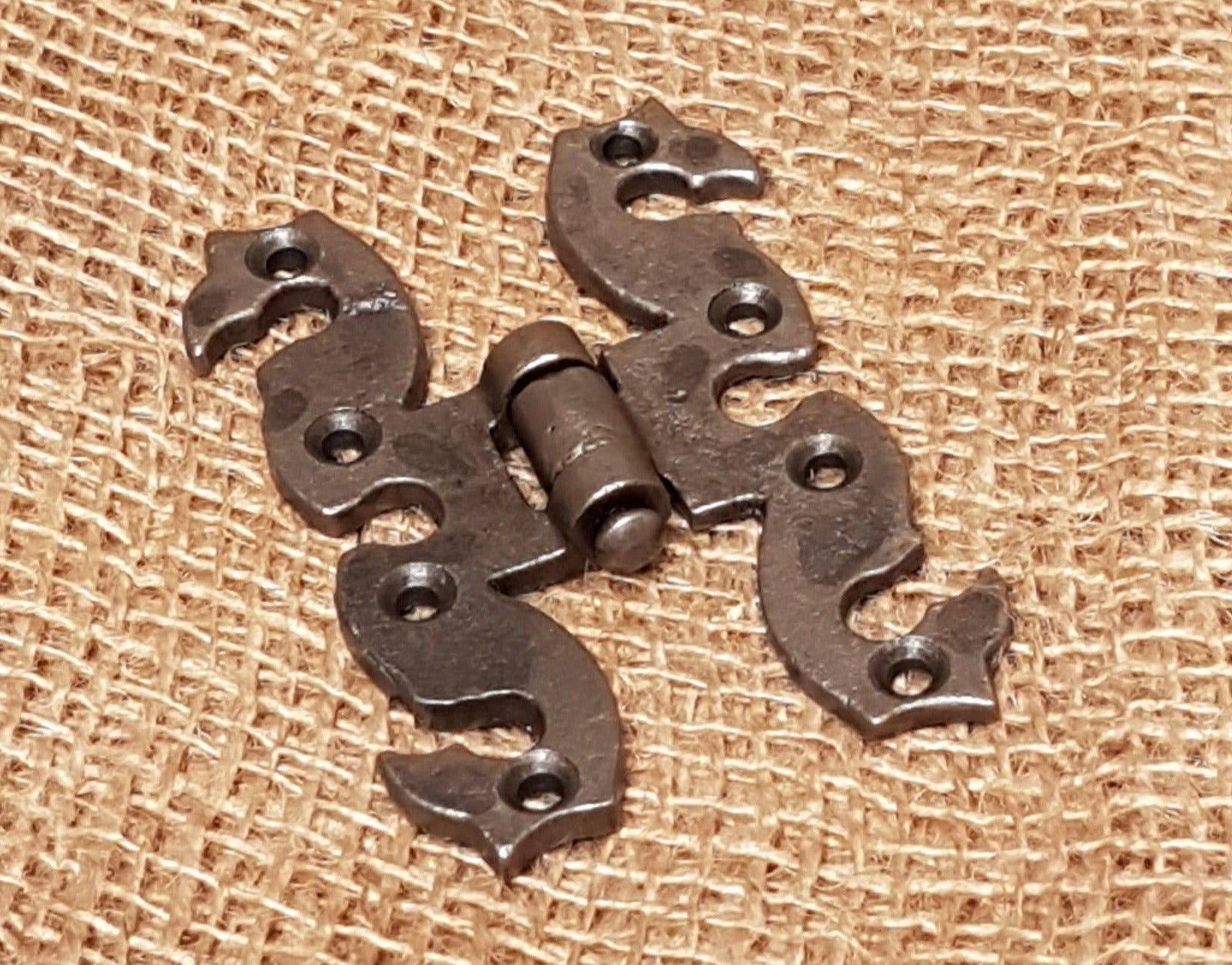 Snake Head Hinge - 4" Antique Iron - Spearhead Collection - Hinges - Door Hardware, Hardware, Hinges, Millwork Hardware, Rusted Finish