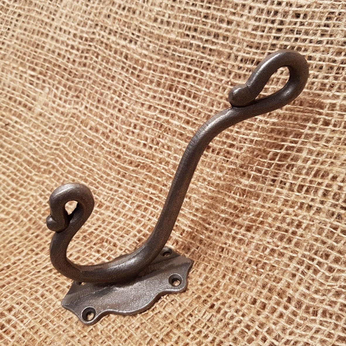 Trunk Style hat & Coat Hook - Spearhead Collection - Hat and Coat Hooks - Country Farmhouse, Hat and Coat Hooks