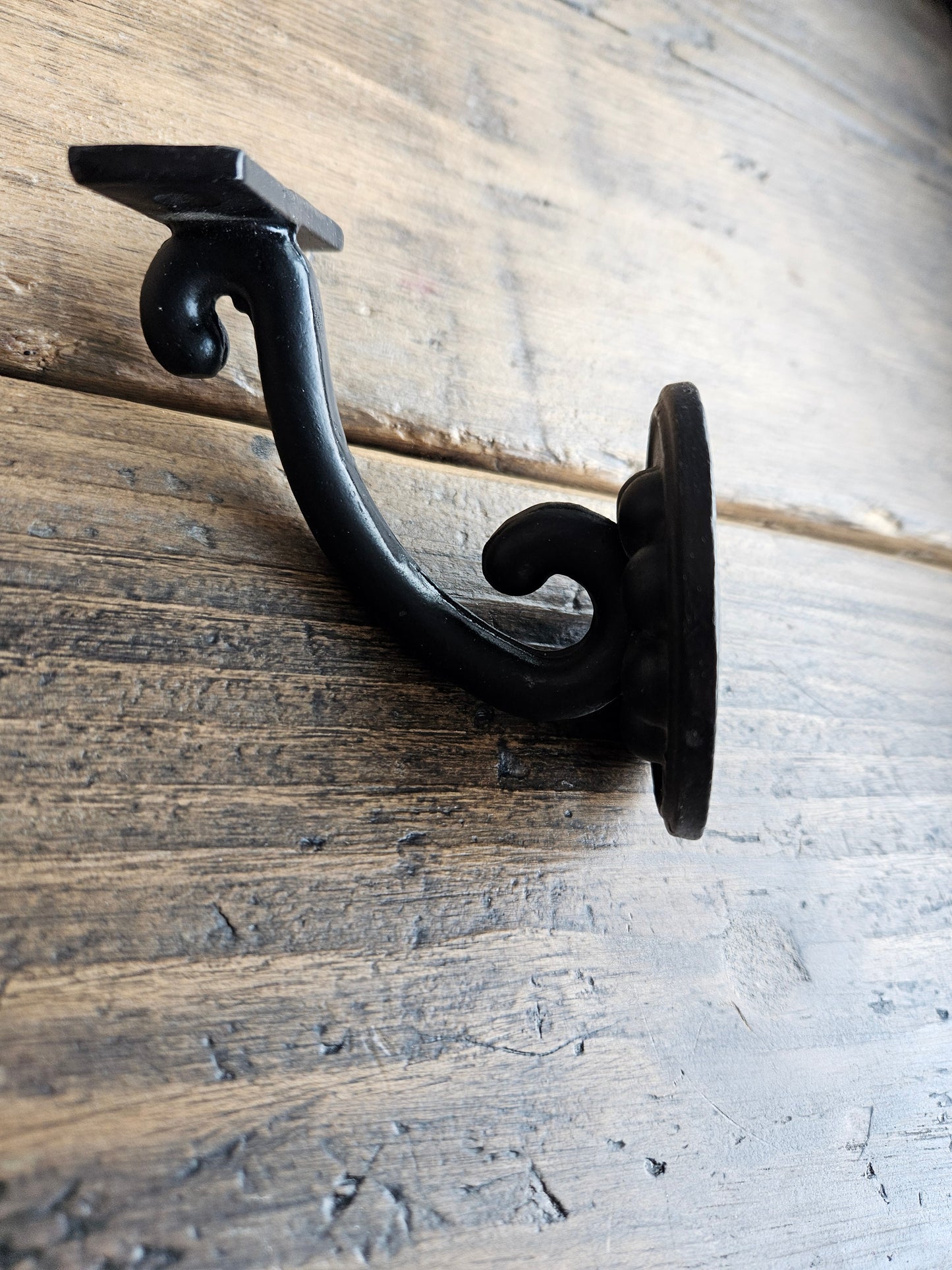 Hand Rail Bracket FLOWER 3" - Cast Iron - 2 Finishes
