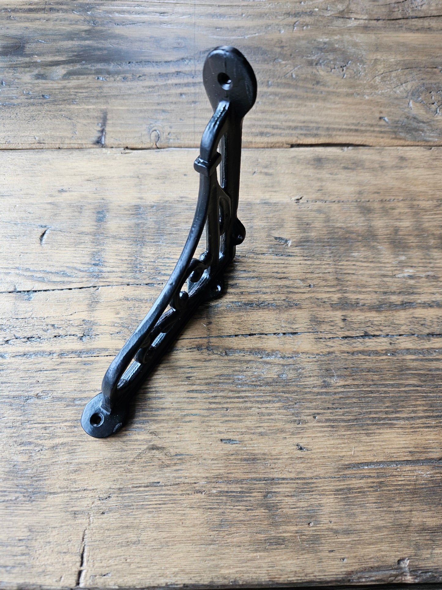 Heritage Antique Iron Bracket - Black -  2 Sizes
