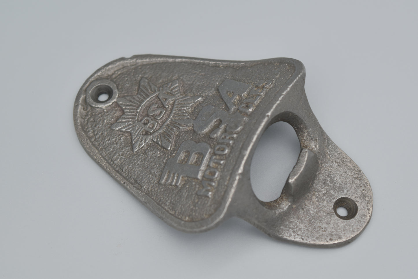Vintage BSA Wall Mounted Bottle Opener – Heavy Cast Iron – Retro Motorcycle & Pub Décor – Novelty Gift for Beer Lovers
