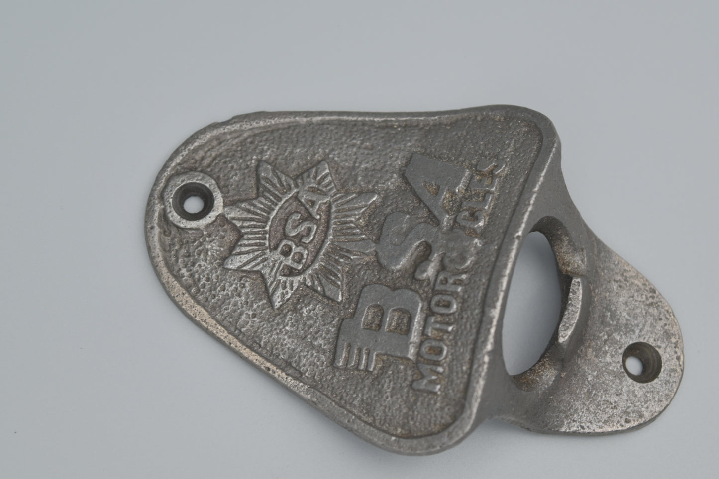 Vintage BSA Wall Mounted Bottle Opener – Heavy Cast Iron – Retro Motorcycle & Pub Décor – Novelty Gift for Beer Lovers