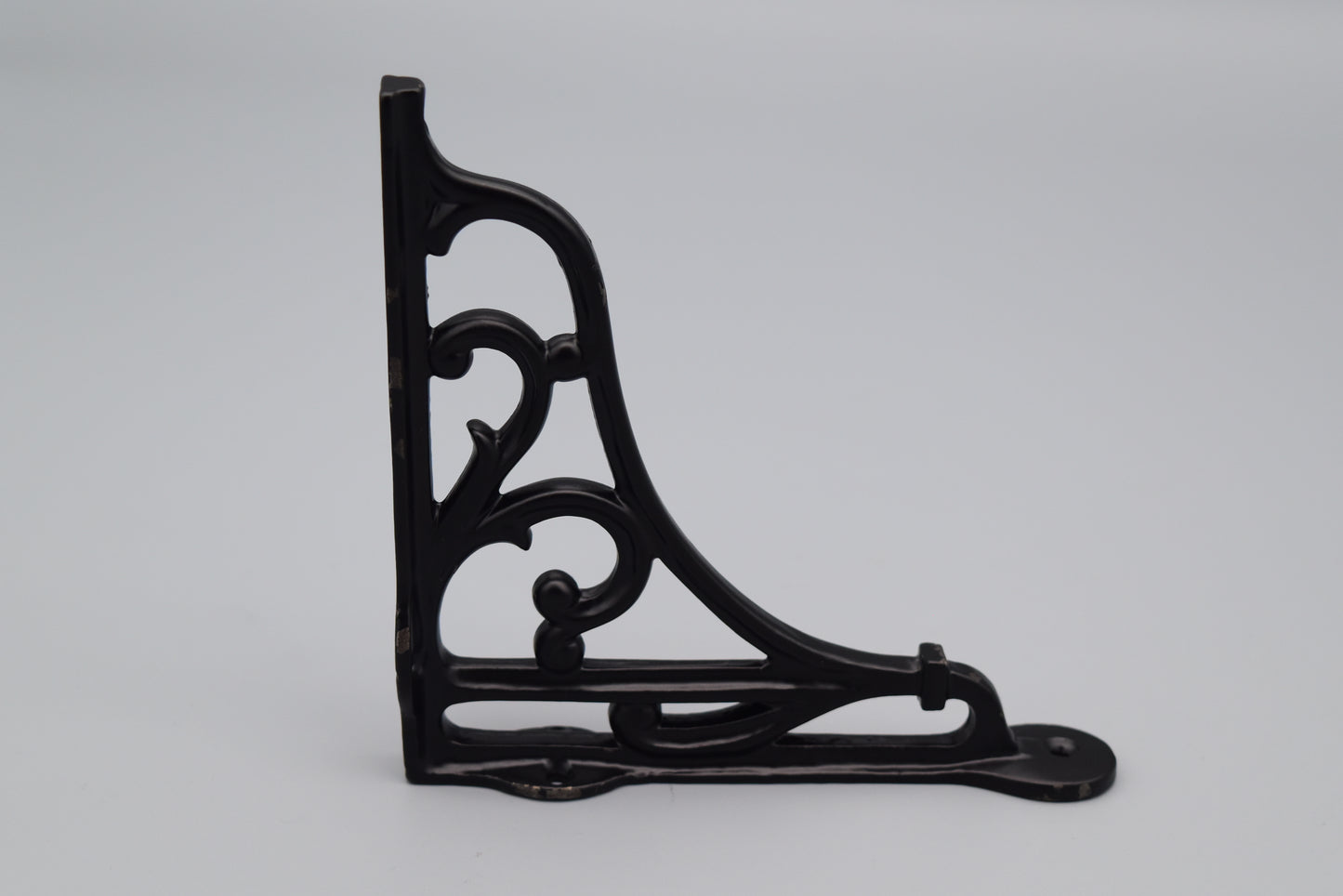 Heritage Antique Iron Bracket - Black -  7″ x 7.75″