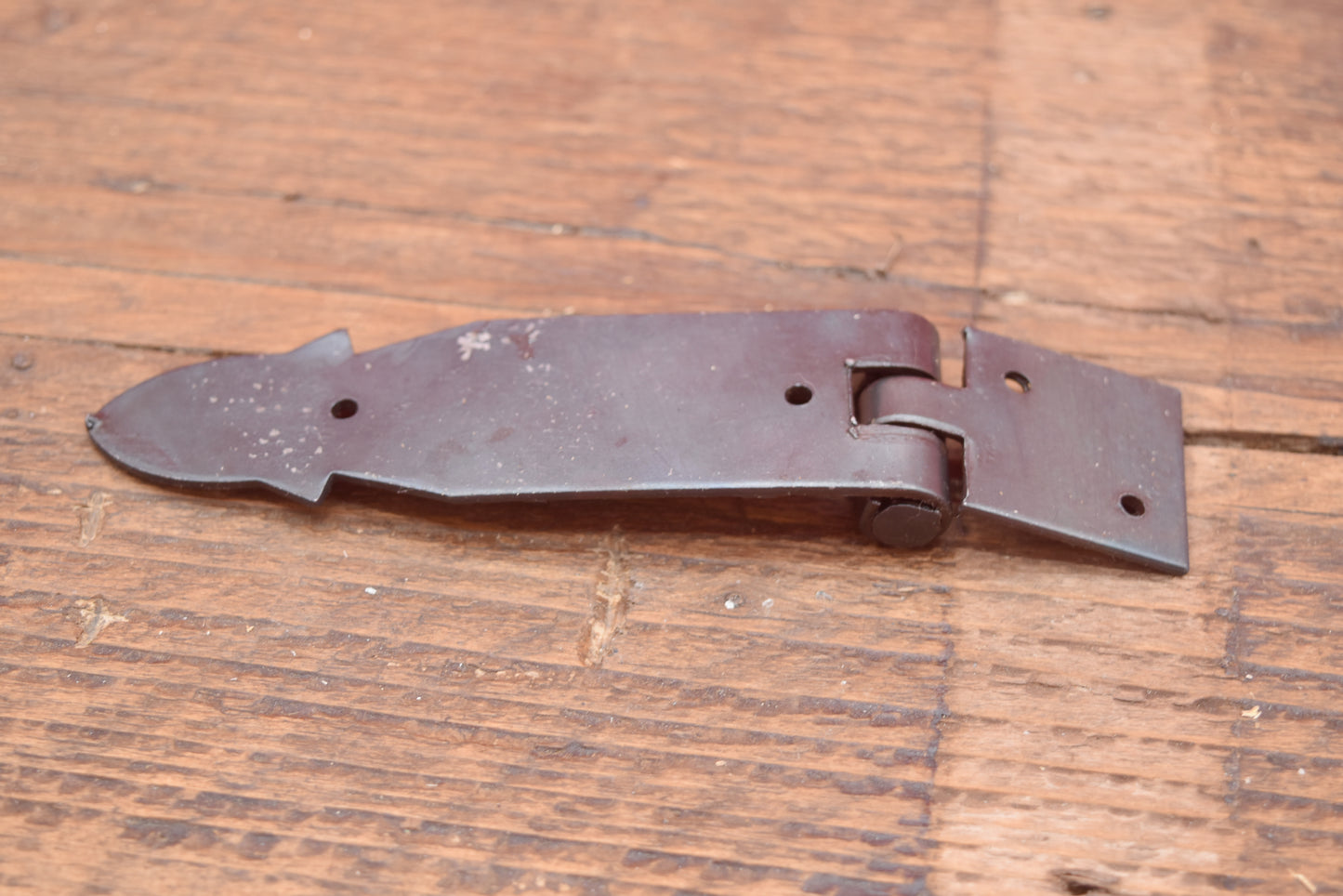 Strap Hinge Arrowhead Oil-Black 5"