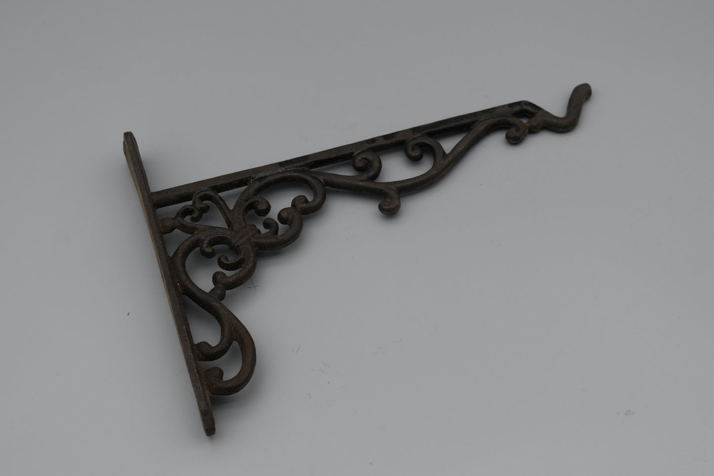 The Elverley Scroll Bracket with Hook End