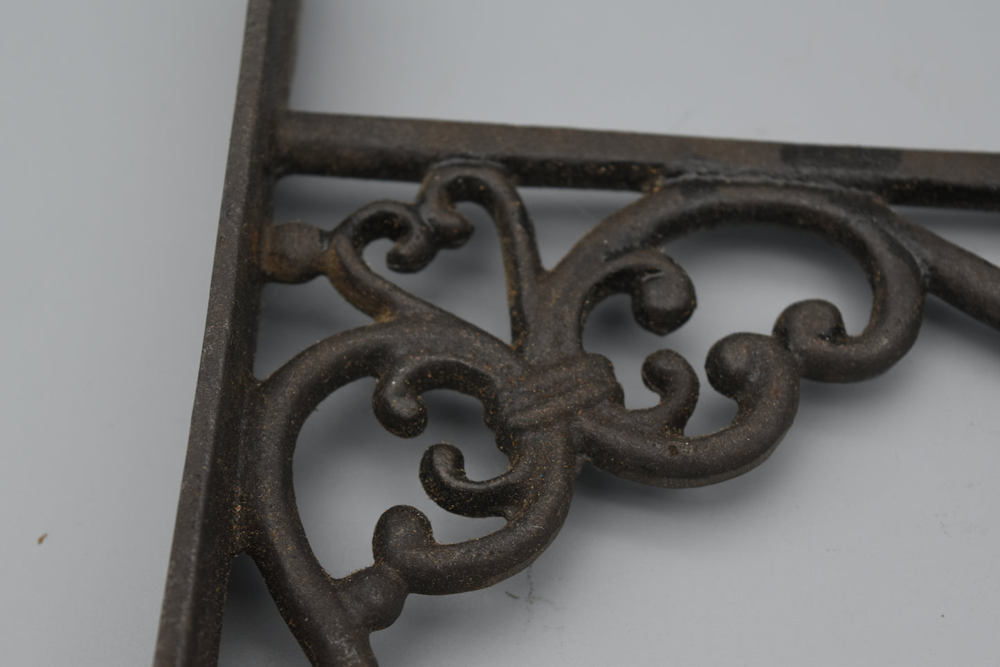 The Elverley Scroll Bracket with Hook End