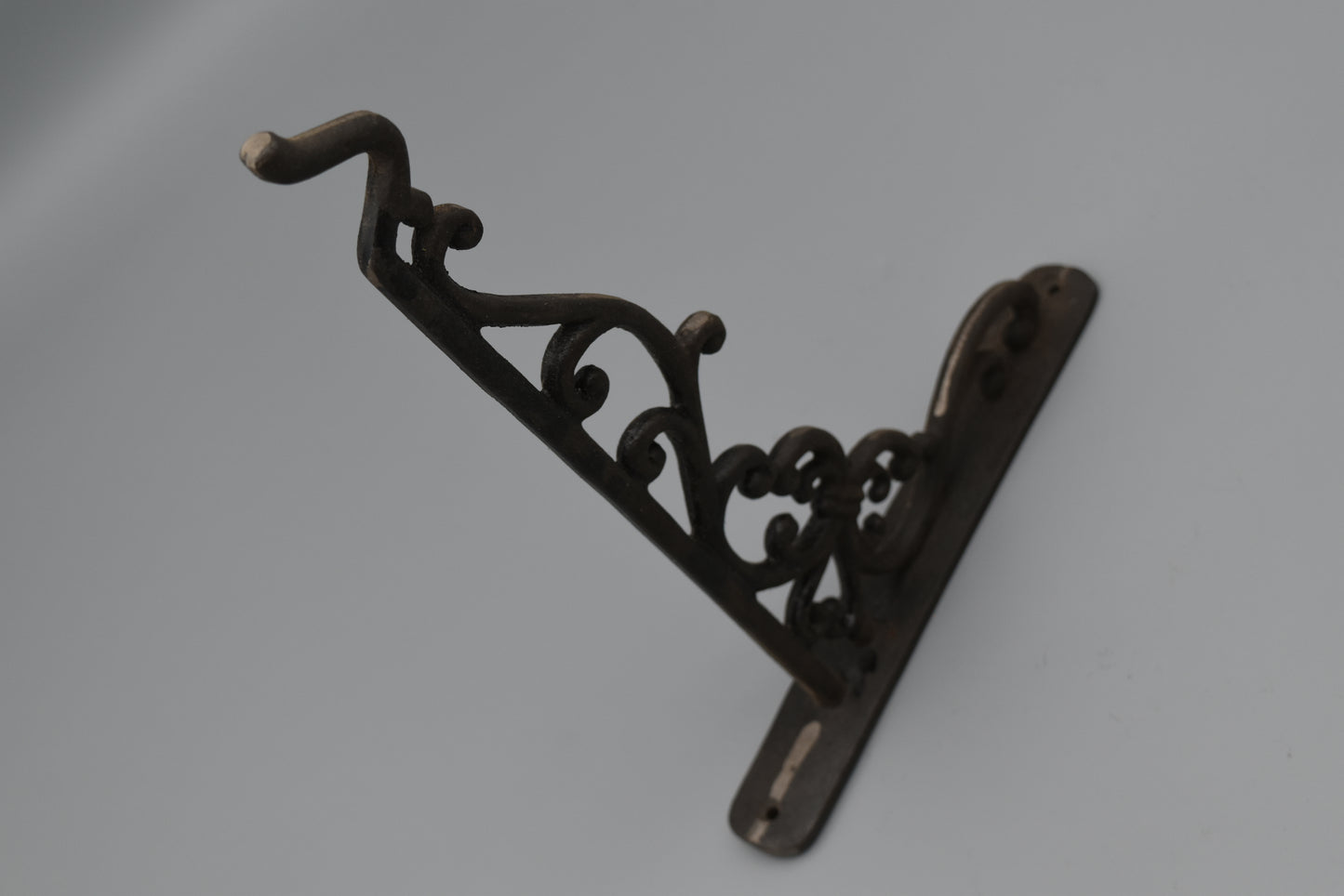 The Elverley Scroll Bracket with Hook End