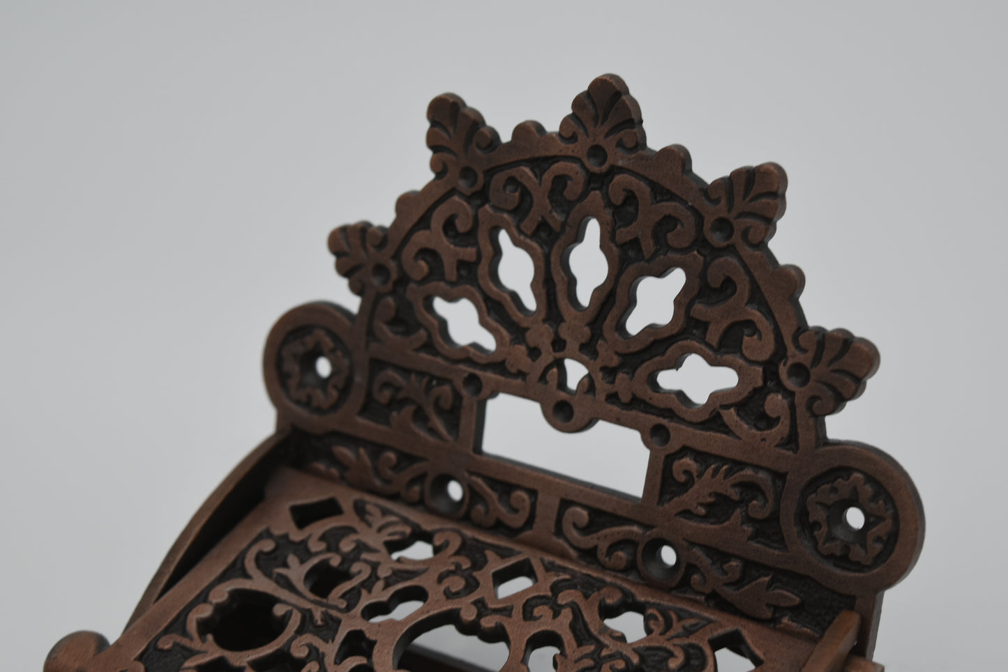 Victorian with Lid Antique Copper - Toilet Paper Holder