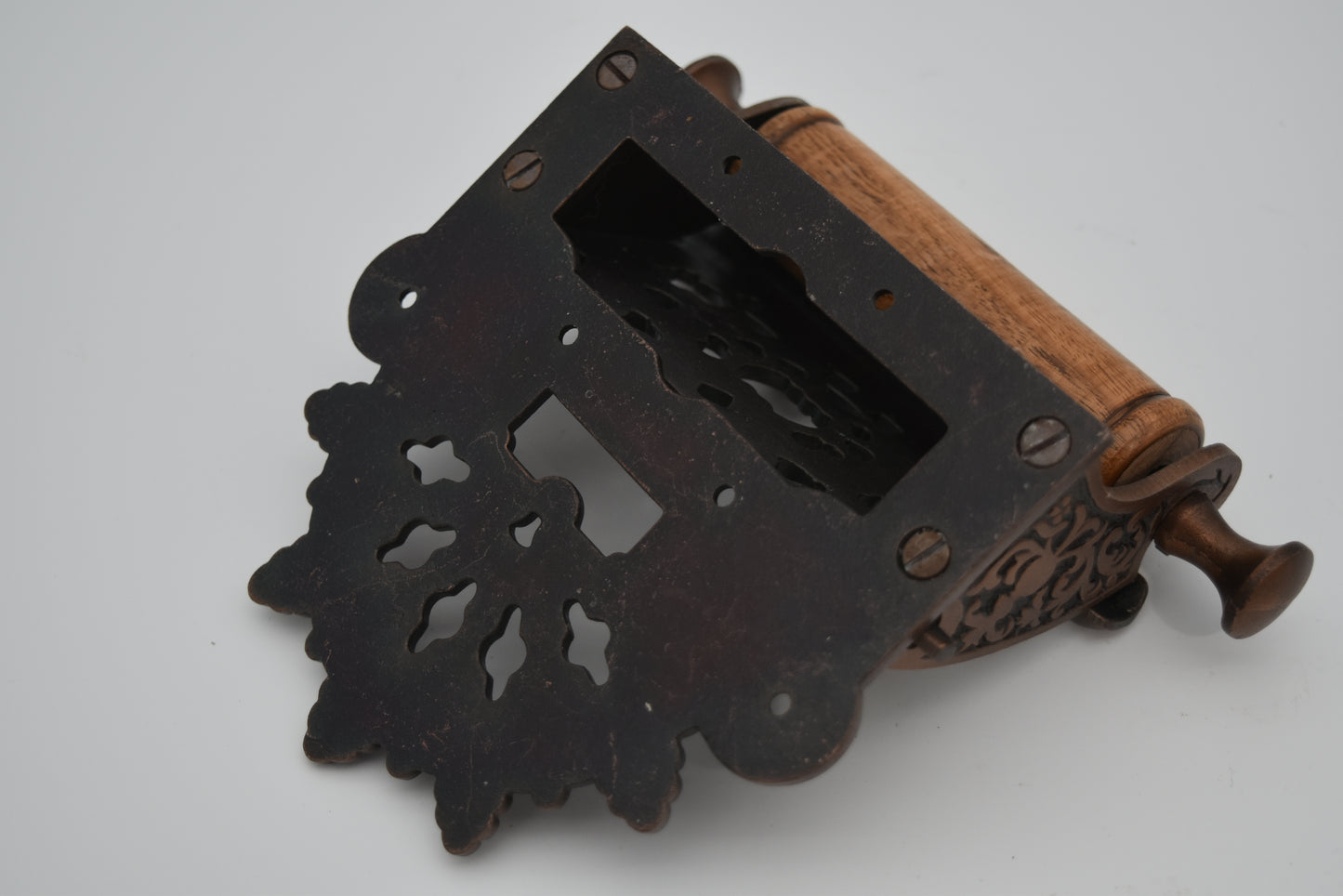 Victorian with Lid Antique Copper - Toilet Paper Holder