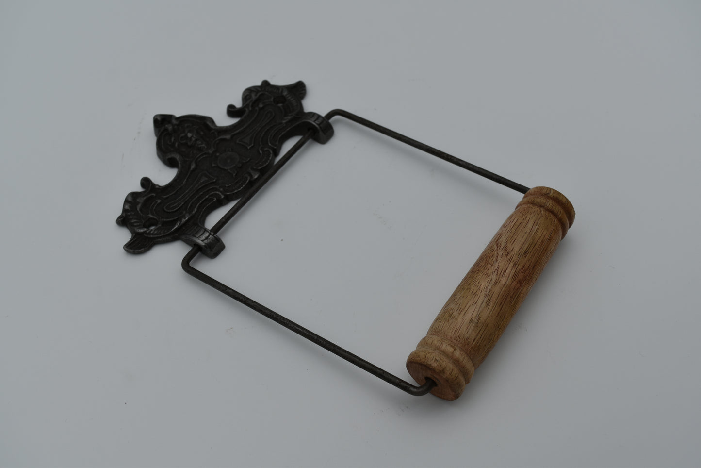 Lion Face - Toilet Paper Holder