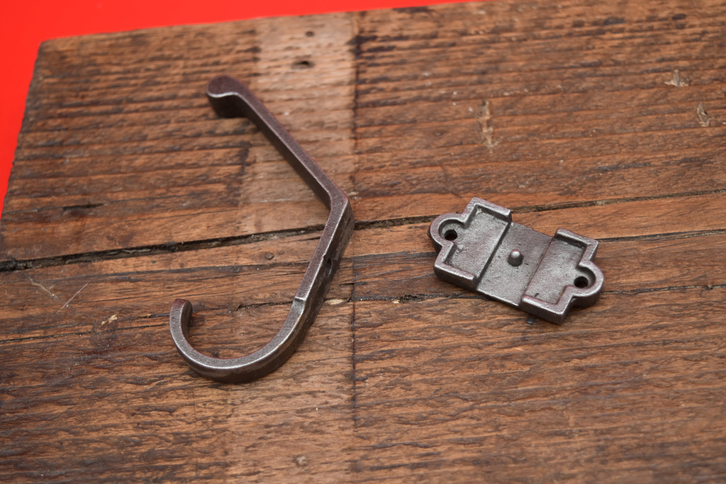 Coat Hook UNDERGROUND 2 – Part Cast Antique Iron 110mm