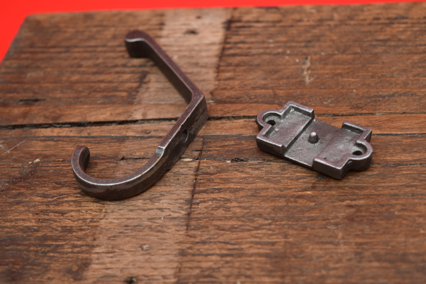 Coat Hook UNDERGROUND 2 – Part Cast Antique Iron 110mm