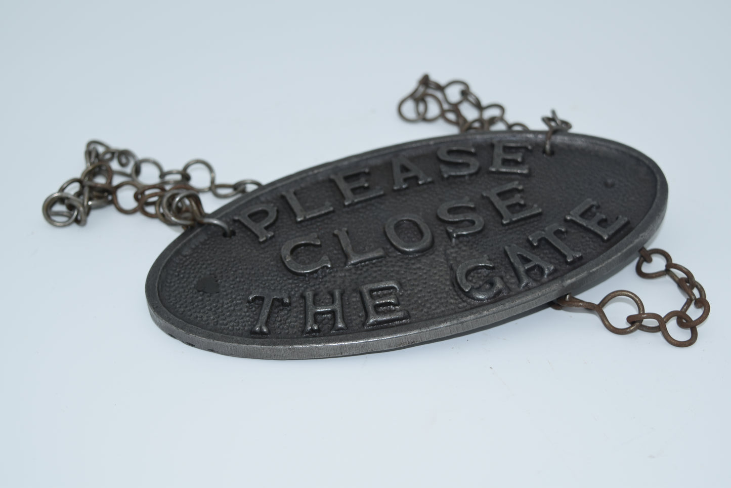 Please Close the Gate - with Chain