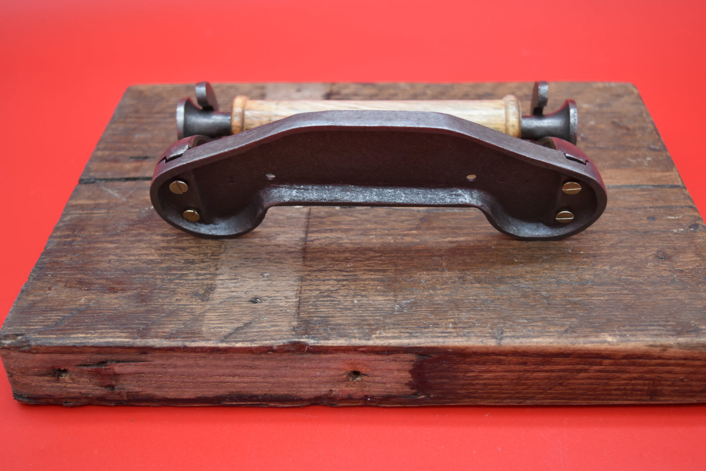 The 'Toilet' Back Vintage - Toilet Paper Holder - 2 Styles