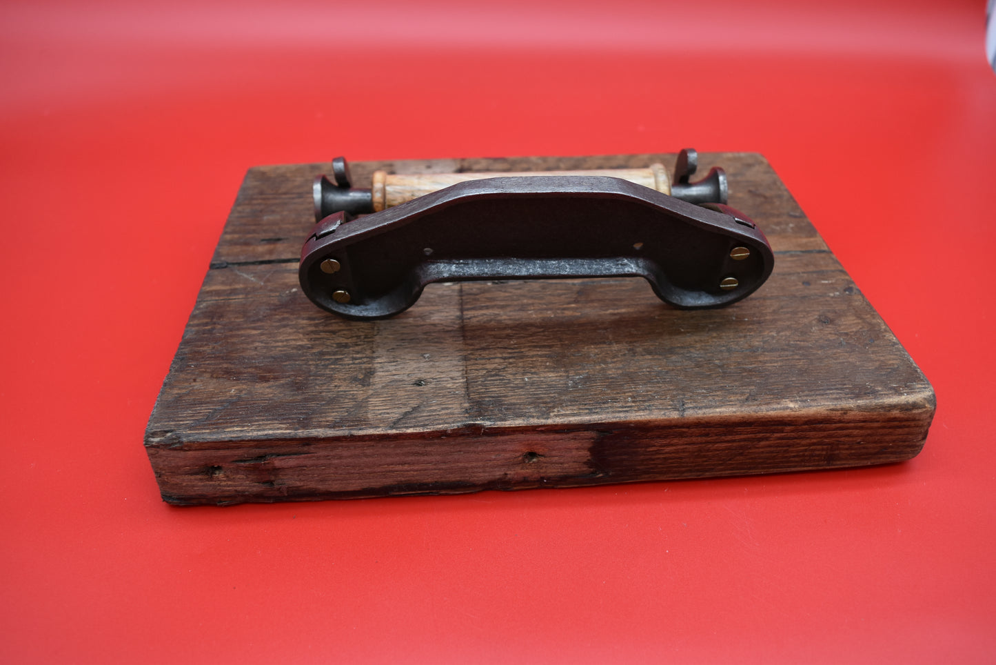 The 'Toilet' Back Vintage - Toilet Paper Holder - 2 Styles