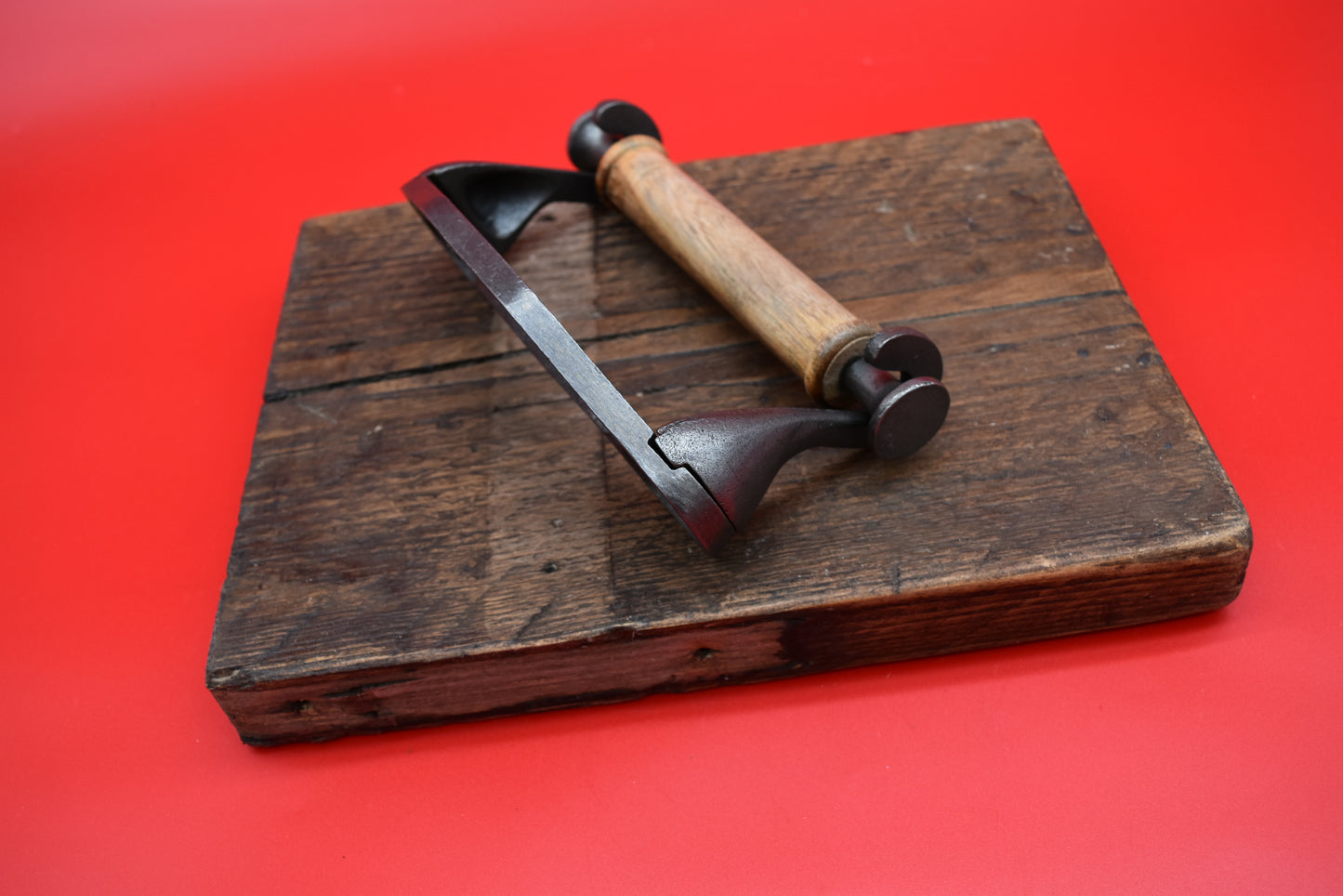 The 'Toilet' Back Vintage - Toilet Paper Holder - 2 Styles