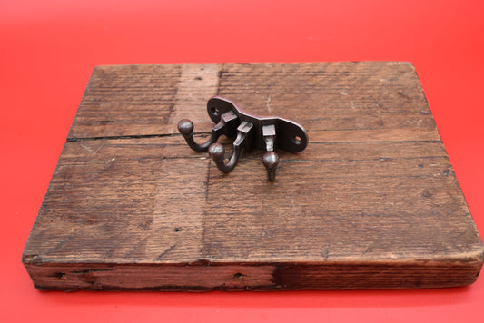 Coat Hook Triple HAWTHORN