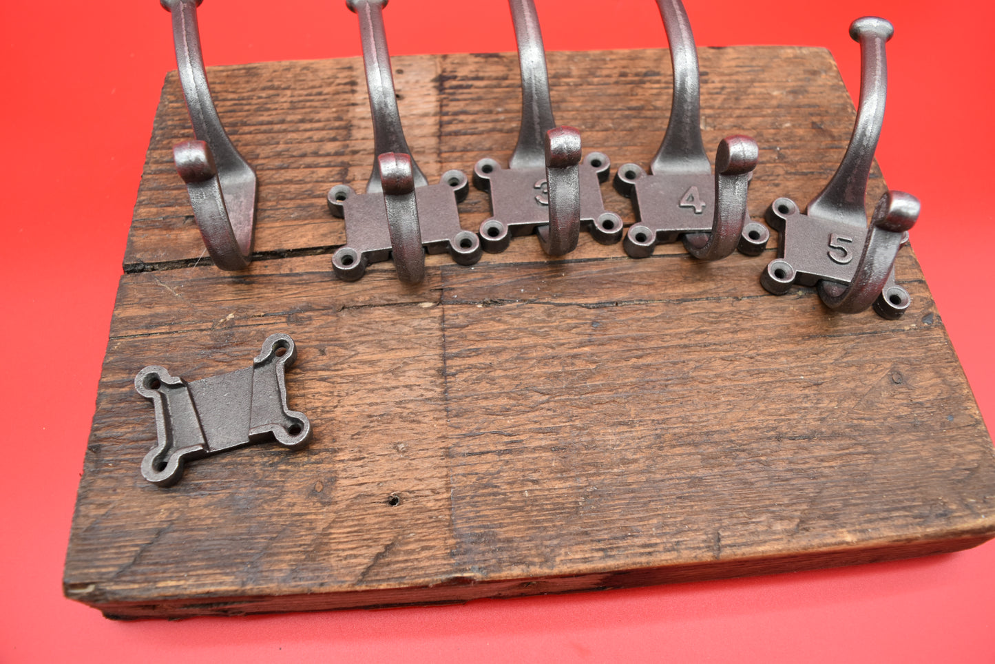 Retro Vintage Numbered 1-5 Hat & Coat Hook Set