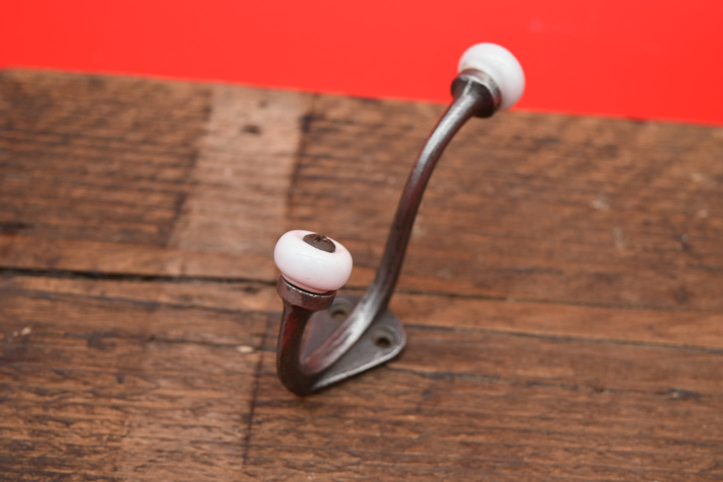 Padstow Ceramic Tipped Hook White