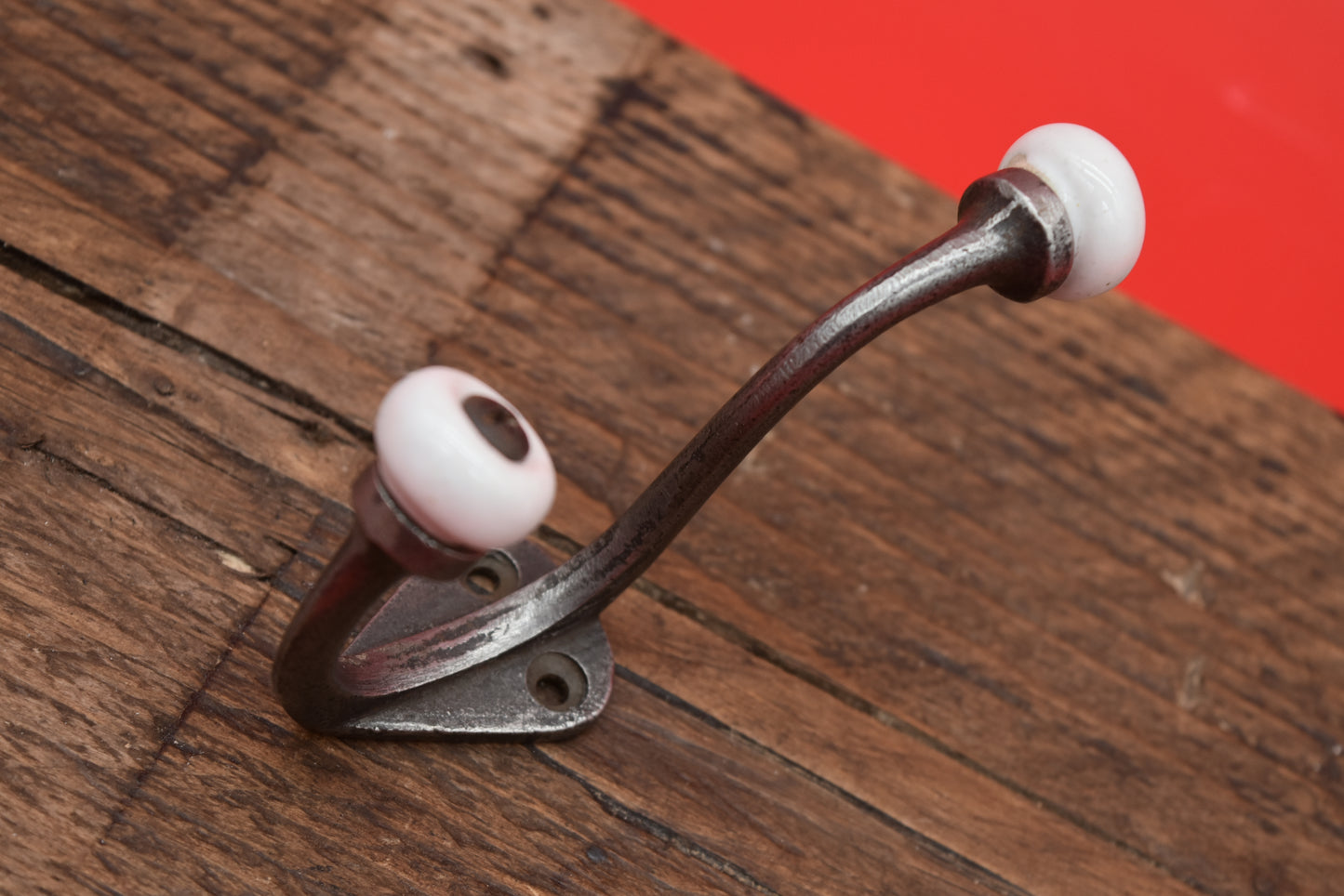 Padstow Ceramic Tipped Hook White