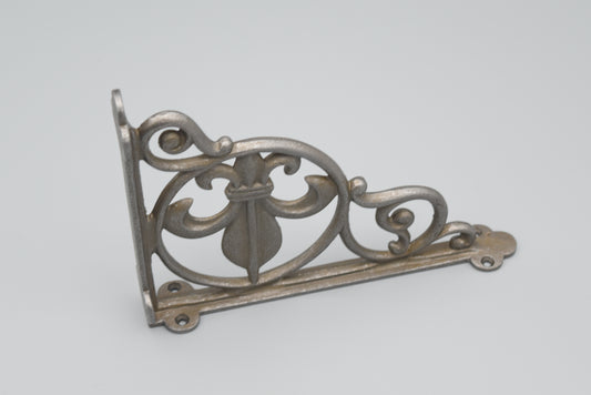 Fleur-De-Lys Bracket 6.5" x 8.5"