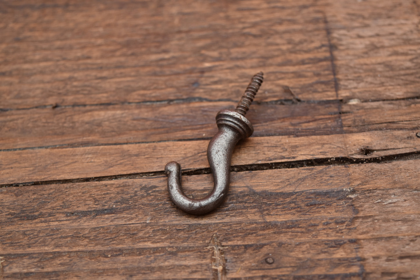 Screw-In Hook - Long Thread