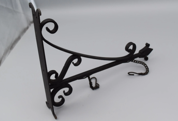 Pub Style Hanging Bracket with chains